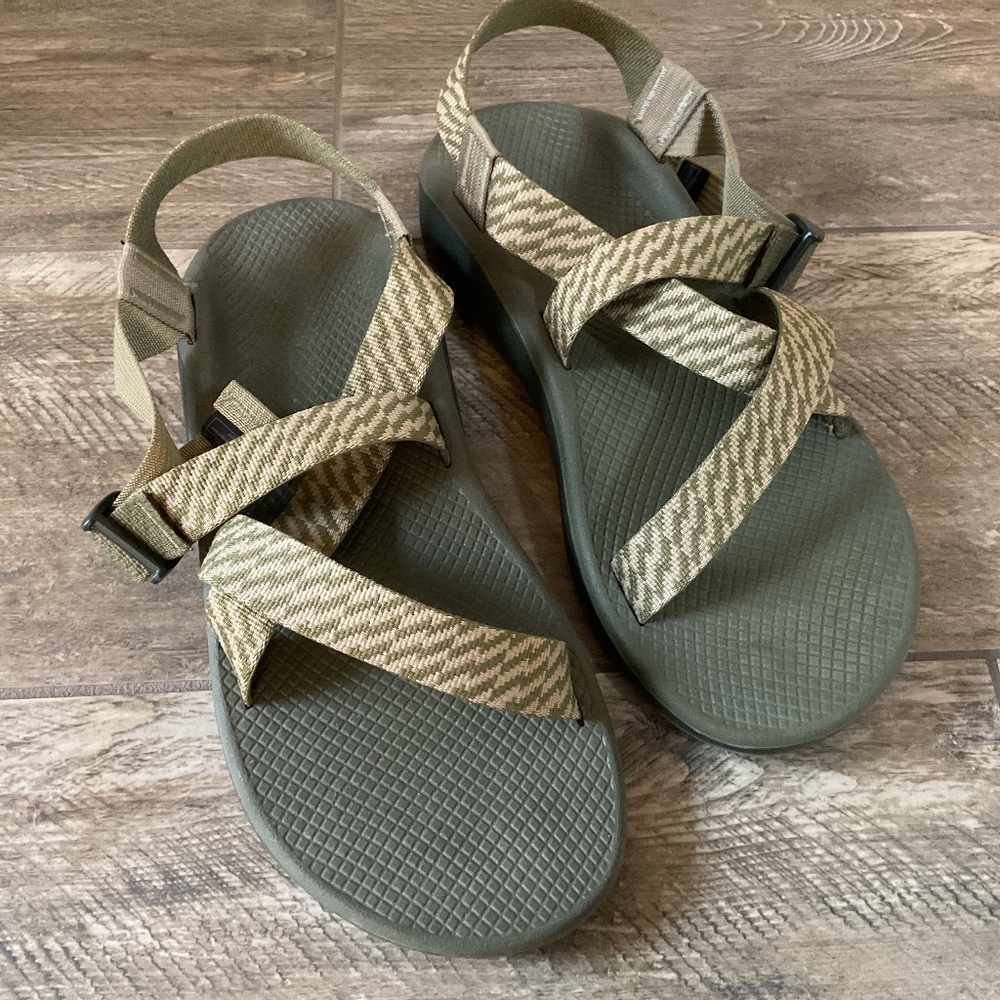 Chaco men’s sandals NEW without tags